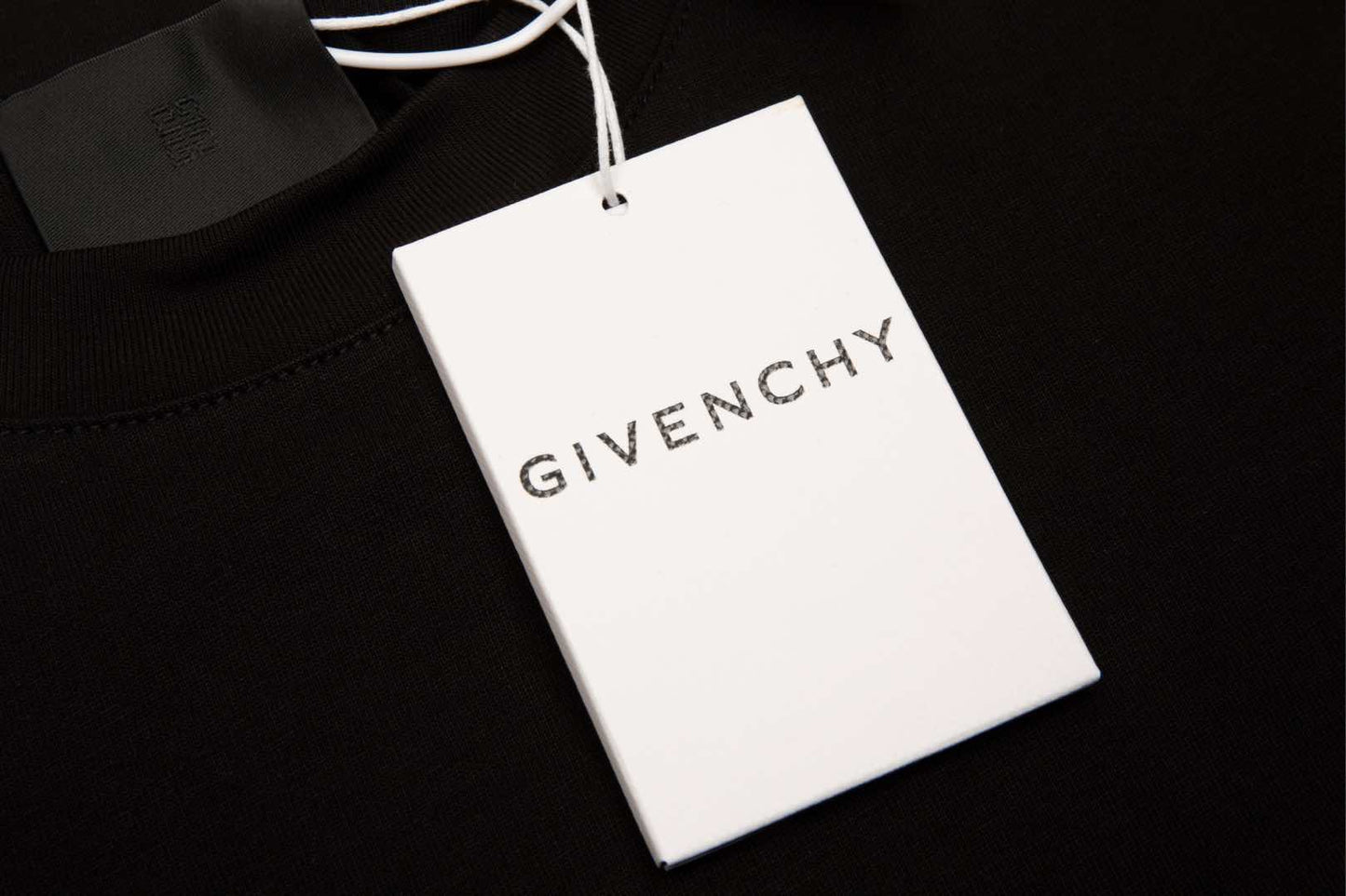 T-shirt imprimé objets d'Hubert Givenchy